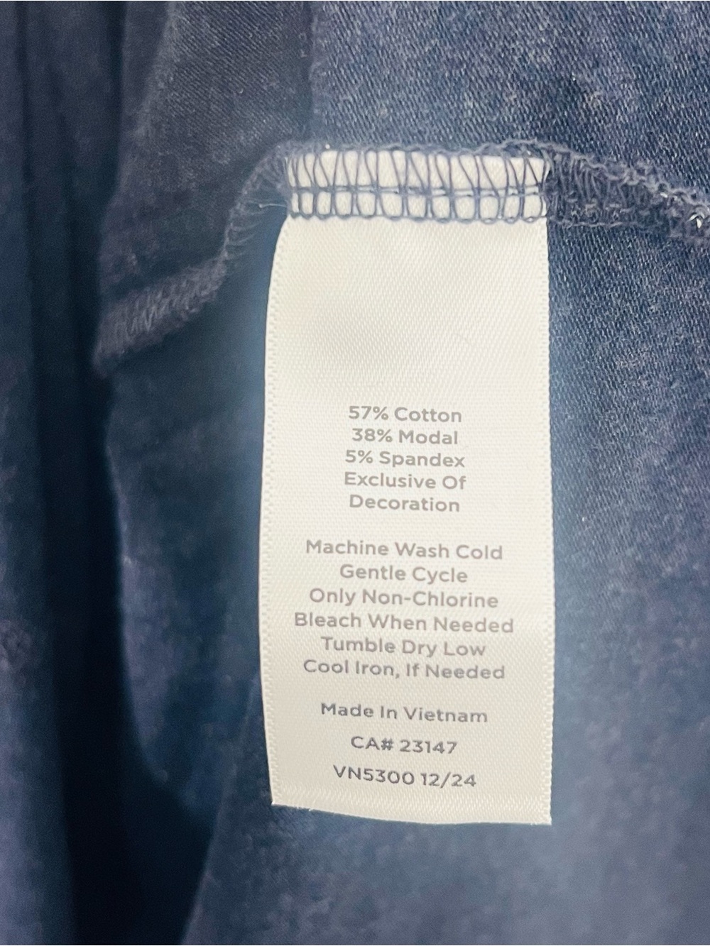 T By Talbots Navy Blue Beach Theme V Neck Short Sleeve Light Weight Tee Size XL - Picture 4 of 5